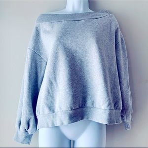 🇸🇪 H&M crop off shoulder grey sweat-shirt size M